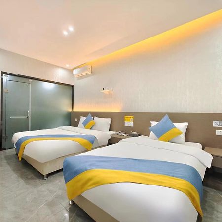 Jianyang  Xian Feng Hotel - Tianfu International Airport Branch מראה חיצוני תמונה