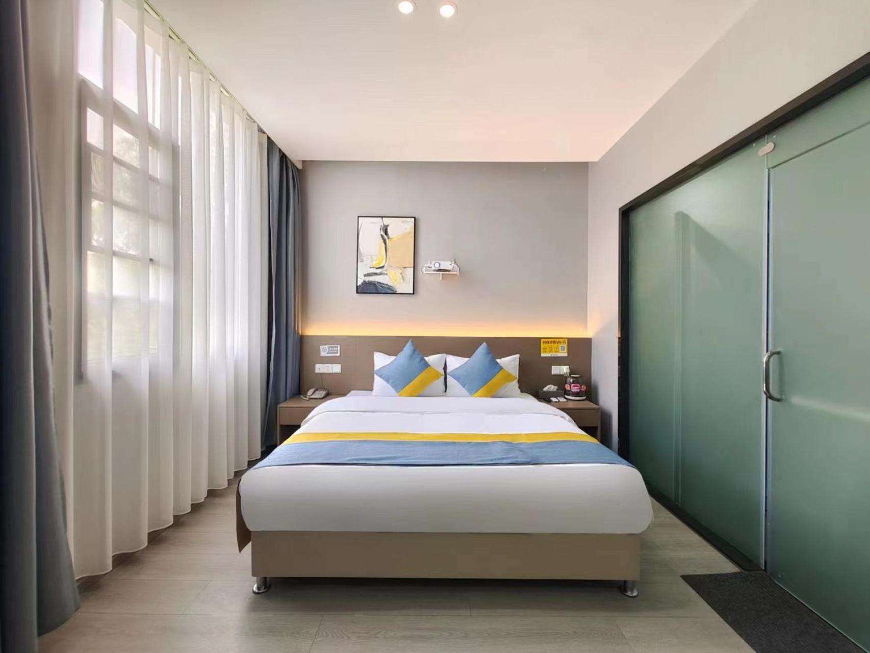 Jianyang  Xian Feng Hotel - Tianfu International Airport Branch מראה חיצוני תמונה